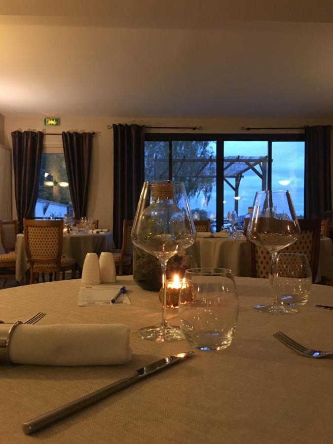 Le Cheval Blanc - Lac Du Der - Logis Hotel ジフォーモン・シャンポーベール エクステリア 写真